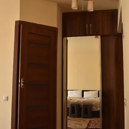 Напротив Спортивно-Концертного Комплекса Apartment Yerevan Exterior photo